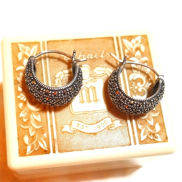 Vintage Sterling Marcasite Small Hoop Earrings - Picture 6 of 8